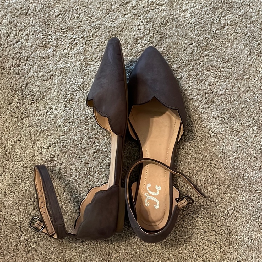 Gray Flats